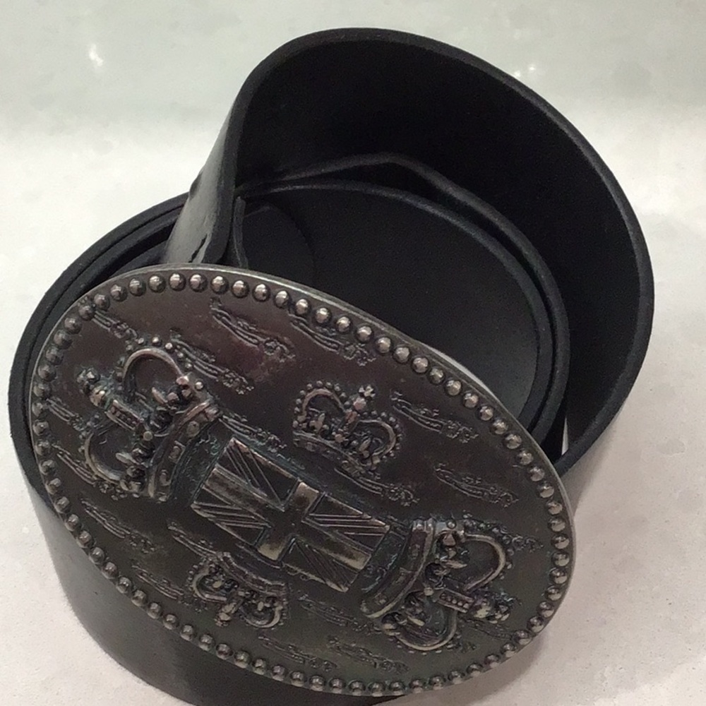 Vintage LEVI STRAUSS Signiture Black leather Belt with British buckle